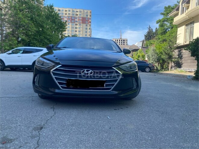 Hyundai Elantra-4