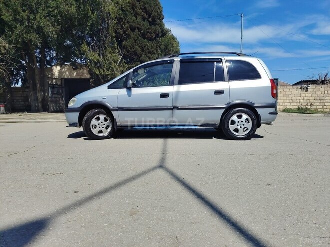 Opel Zafira-3