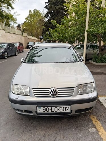 Volkswagen Bora-1