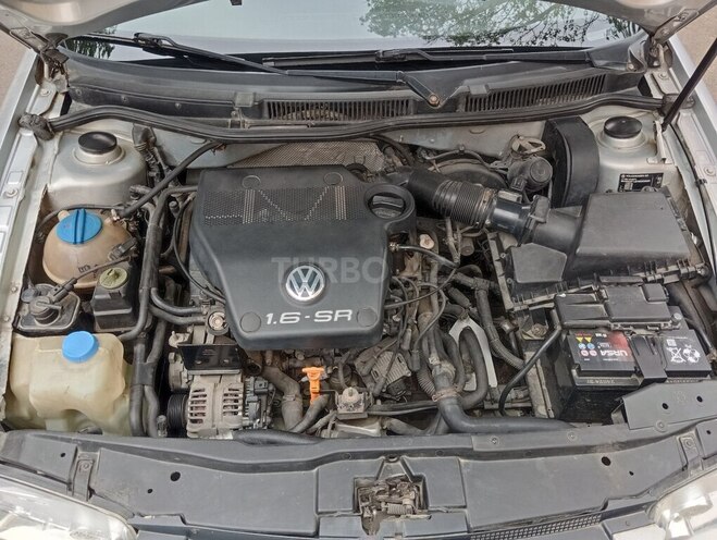 Volkswagen Bora-12