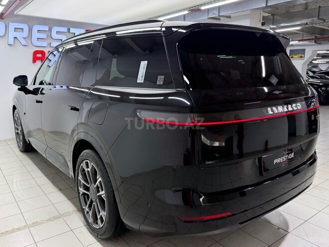 Lynk & Co 900-6