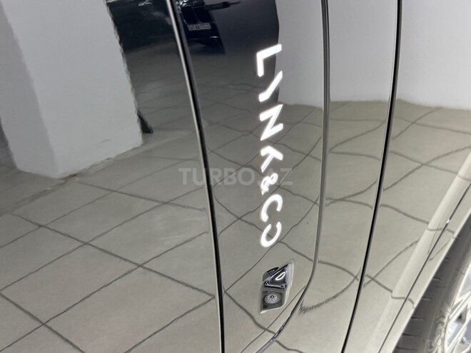Lynk & Co 900-23