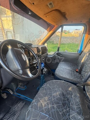 Ford Transit-5
