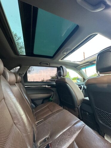 Kia Sorento-14