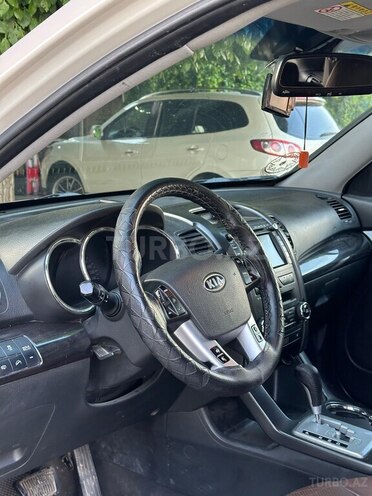 Kia Sorento-9