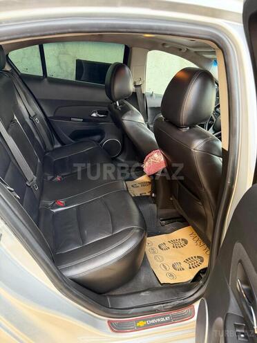 Chevrolet Cruze-5