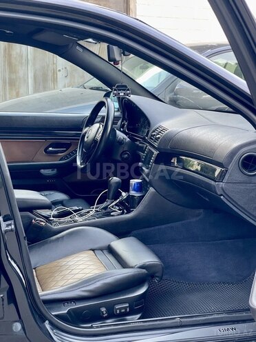 BMW 525-6