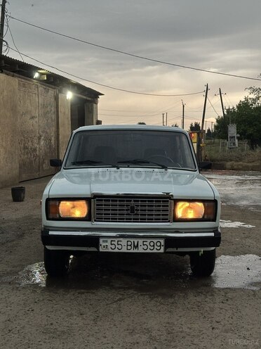 LADA (VAZ) 2107-1