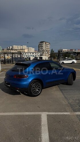 Porsche Macan-2