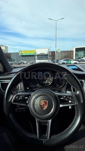 Porsche Macan-10