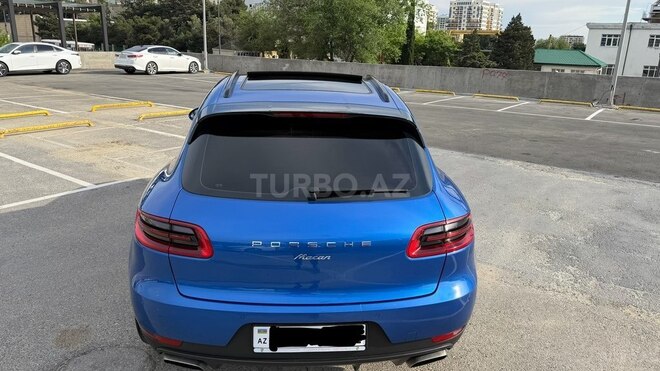 Porsche Macan-8