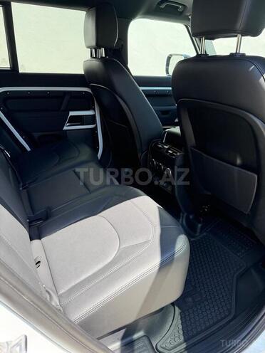 Land Rover Defender-5