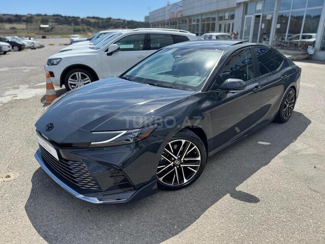 Toyota Camry-3