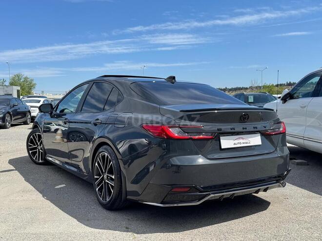 Toyota Camry-5