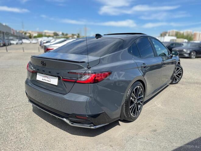 Toyota Camry-6