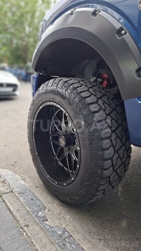 Ford F-150-10