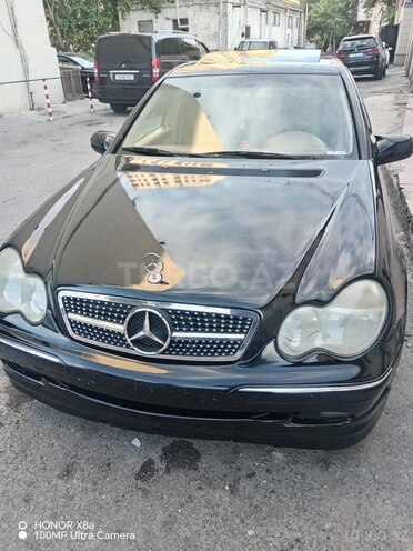 Mercedes C 240-1