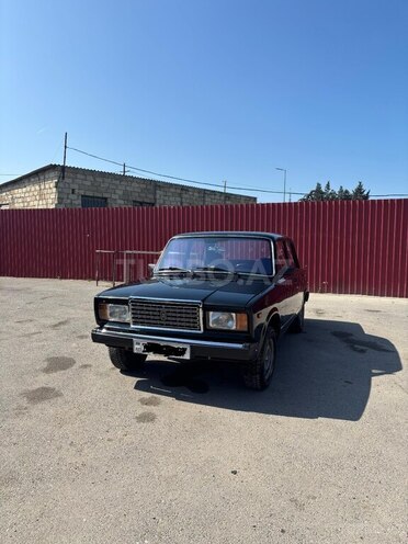 LADA (VAZ) 2107-2