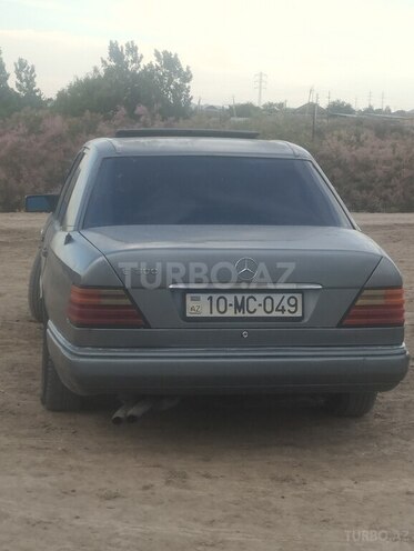 Mercedes 300 D-2