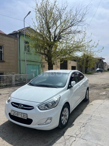 Hyundai Accent-6