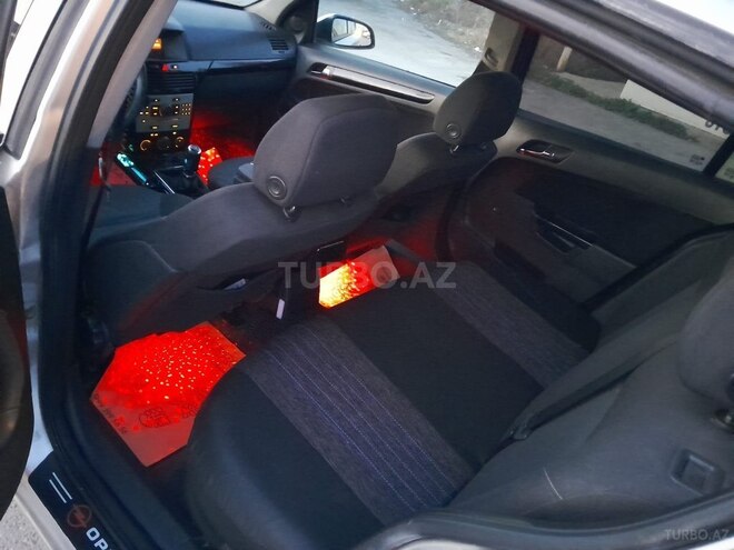 Opel Astra-10