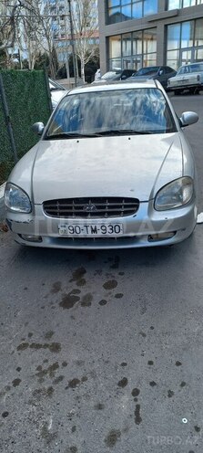 Hyundai Sonata-1