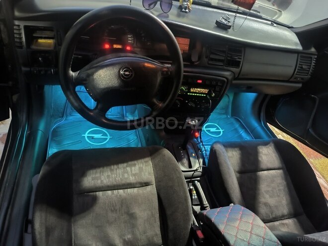 Opel Vectra-3