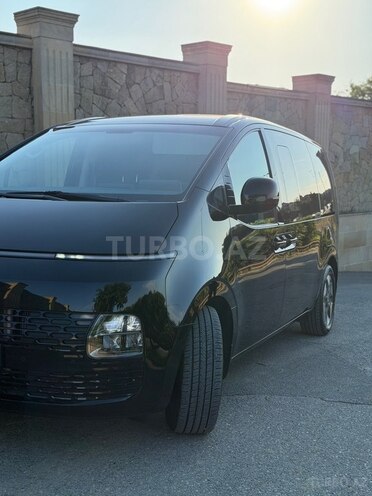Hyundai Staria-4
