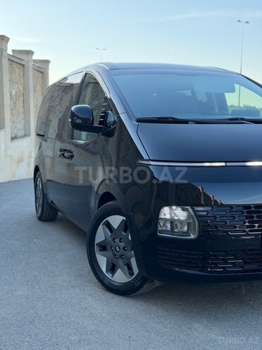 Hyundai Staria-15