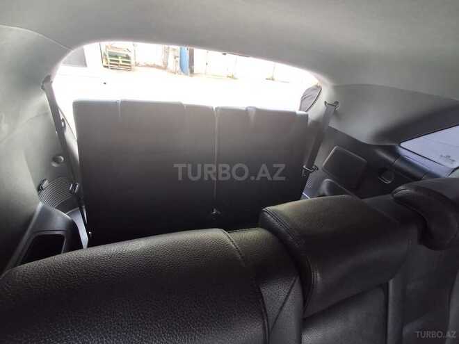 Kia Sorento-14