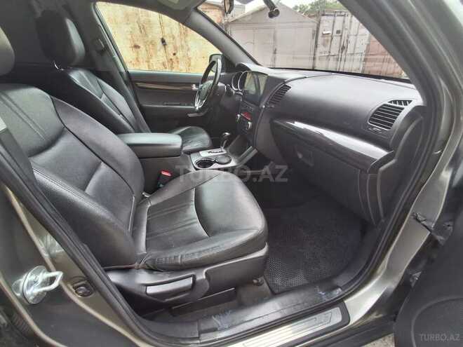 Kia Sorento-9