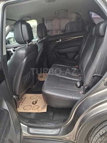Kia Sorento-12
