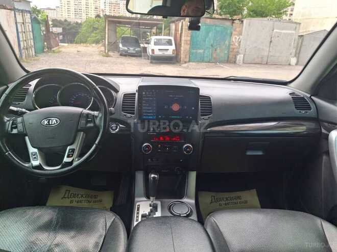 Kia Sorento-16