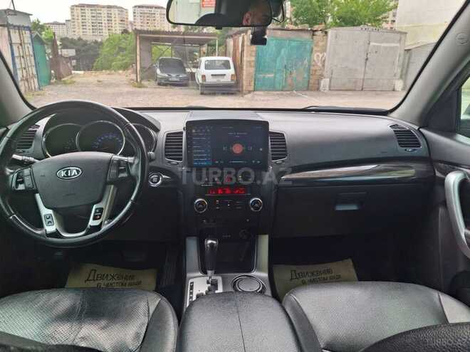 Kia Sorento-21