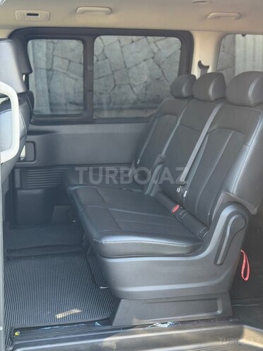 Hyundai Staria-18