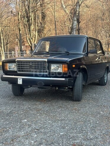 LADA (VAZ) 2107-2
