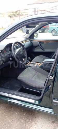 Mercedes E 240-2