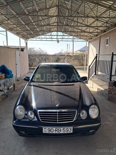 Mercedes E 200-6