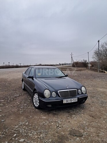 Mercedes E 200-9