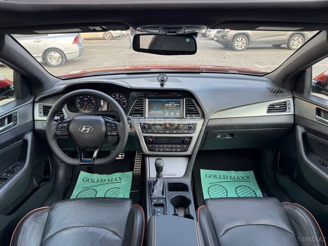 Hyundai Sonata-13
