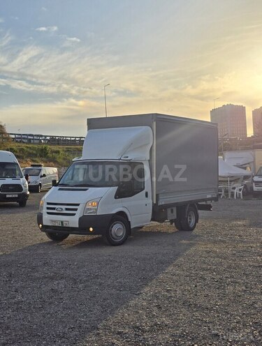 Ford Transit-2