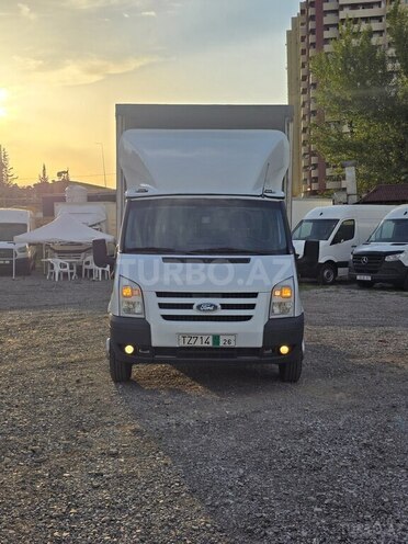Ford Transit-3