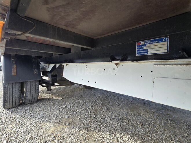 Ford Transit-17