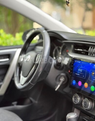 Toyota Corolla-10