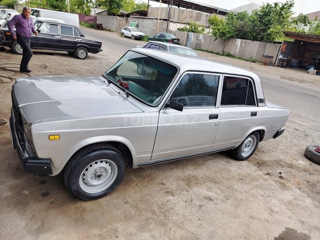 LADA (VAZ) 2107-3