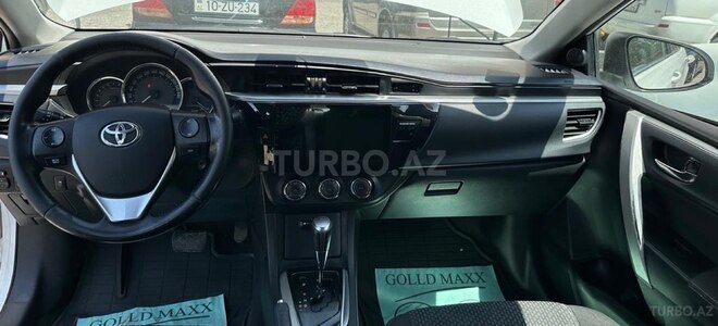 Toyota Corolla-8