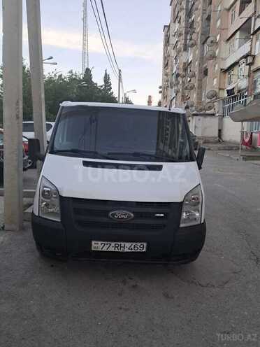 Ford Transit-1