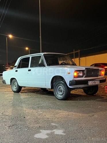 LADA (VAZ) 2107-1