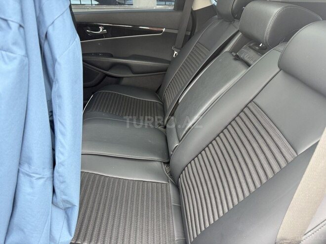 Kia Sorento-10