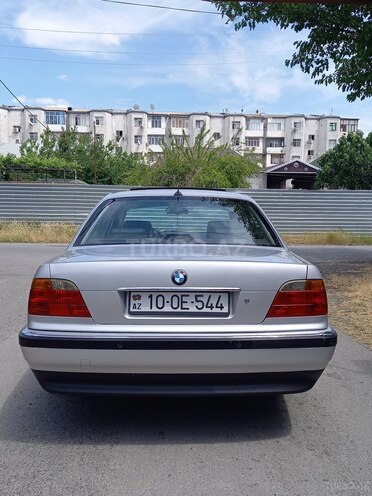 BMW 728-15